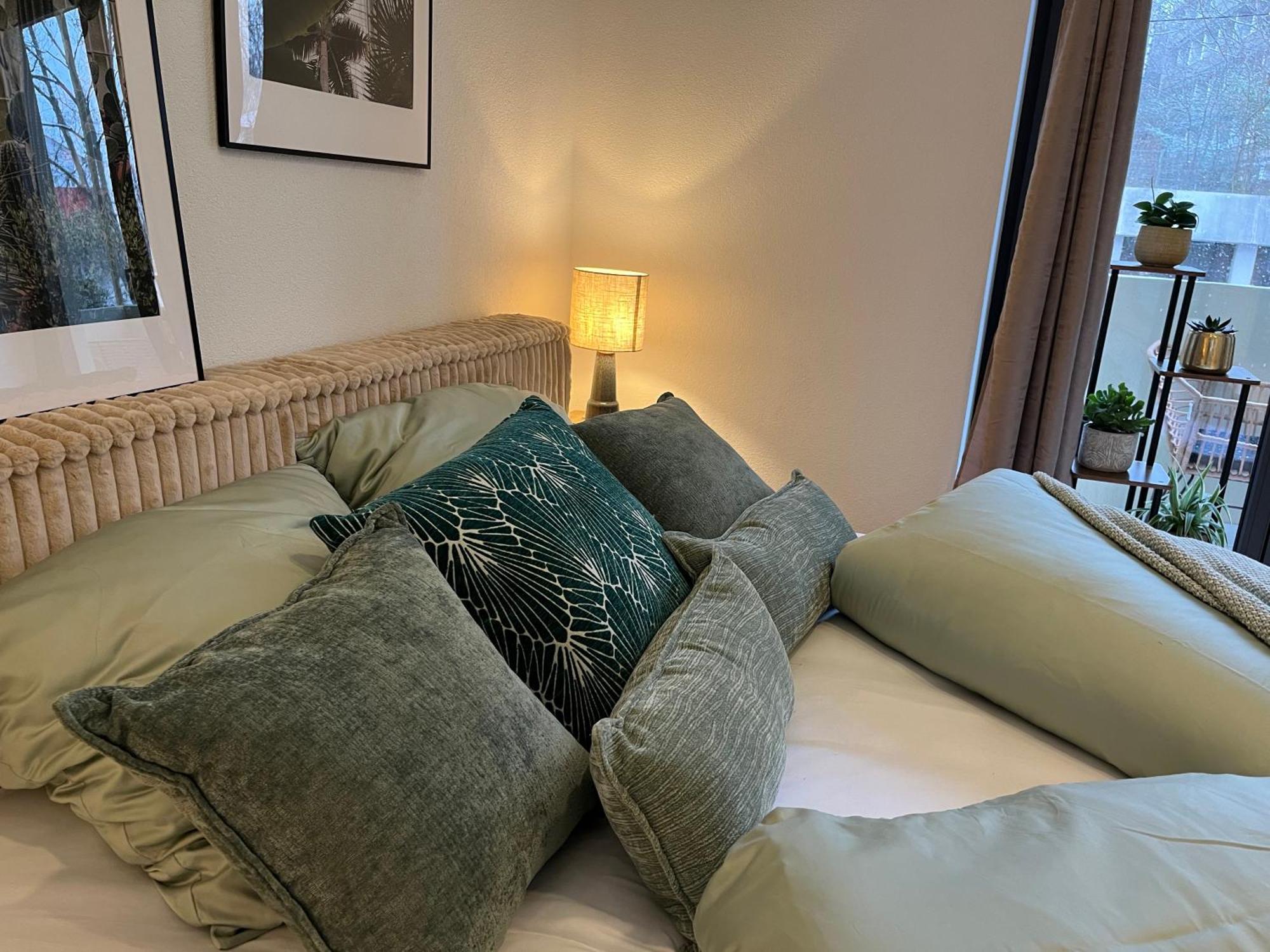 Stuttgart Lux Living - Stilvolles Wohnen Im Zentrum Chambre photo